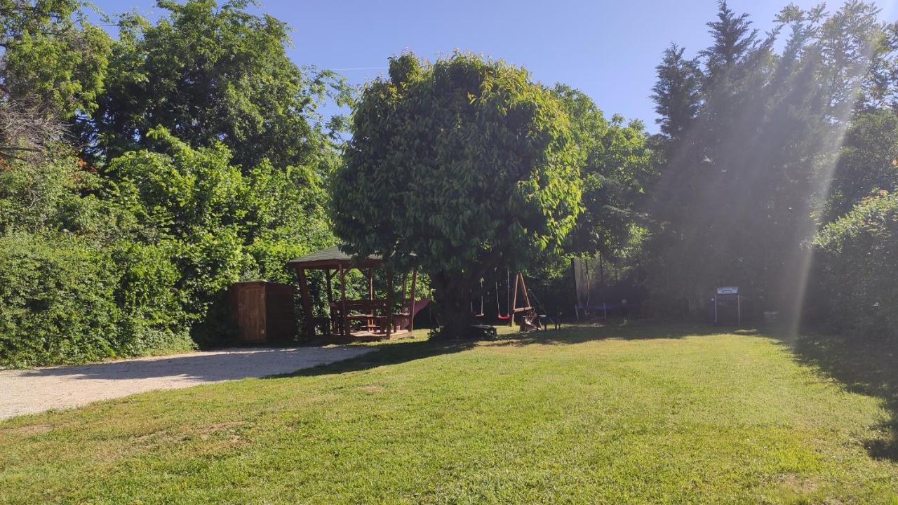Lelle Lelke Apartmanhaz Balatonlelle Exterior photo